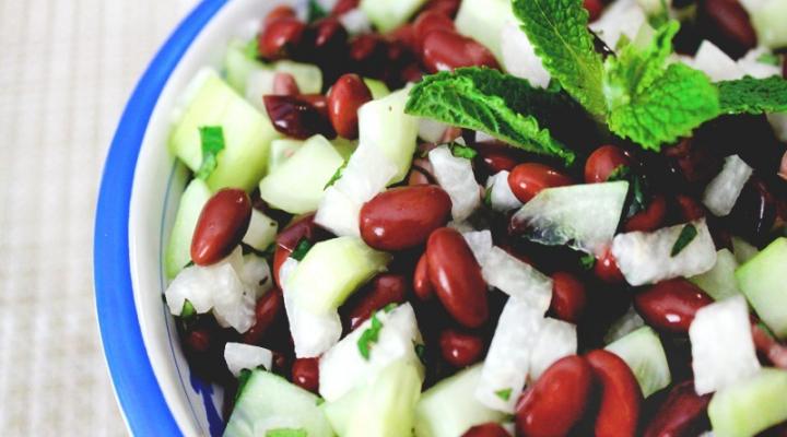 {Guest Post} Get Healthy, Go Vegan: A Cookbook Review & Recipe