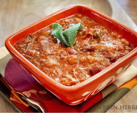 Two Bean Sage Chili w/Truffle Oil