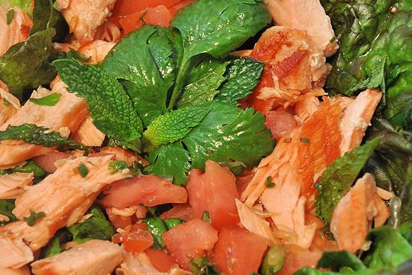 Hot & Spicy Salmon Salad W/Fish Sauce Dressing {Dean & DeLuca Column}