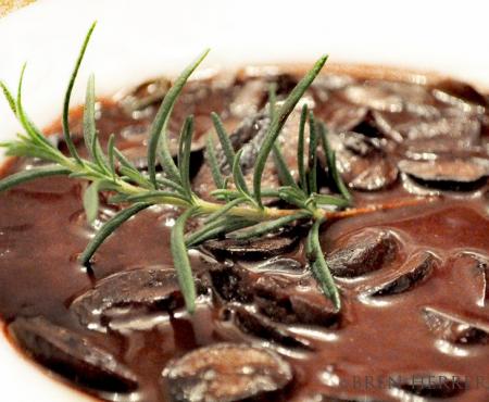 Simple Red Wine Reduction Sauce With Mushrooms & Rosemary. An Update.