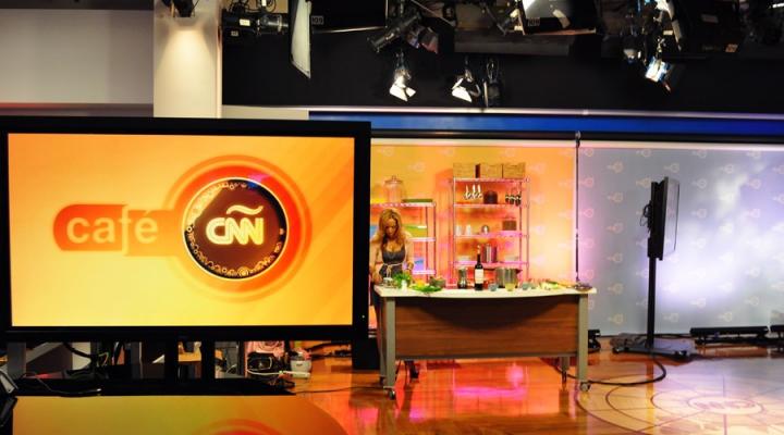 CNN Español "Cafe" Morning Show Cooking Segment 10.7.11
