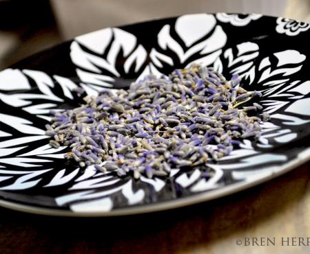 Lavender and Fig Balsamic Vinaigrette Dressing For Thanksgiving