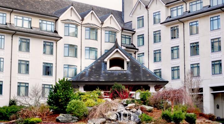 Breakfast at Inn at Biltmore & A Night’s Stay
