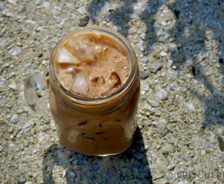 Iced Espresso. How To Make a Good, Good, Daily Coffee Drink