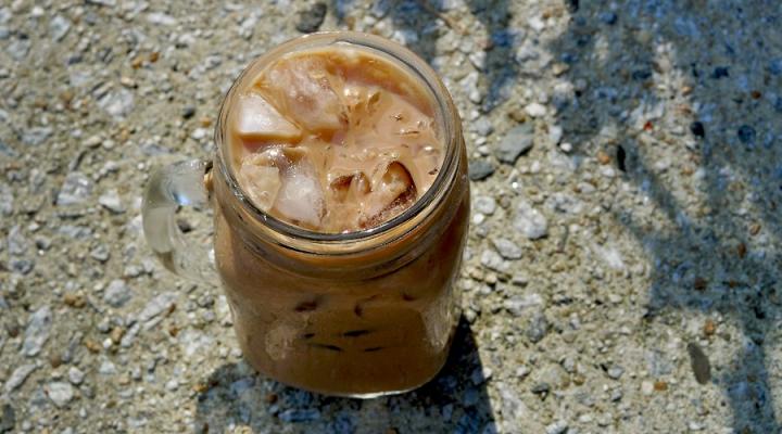 Iced Espresso. How To Make a Good, Good, Daily Coffee Drink