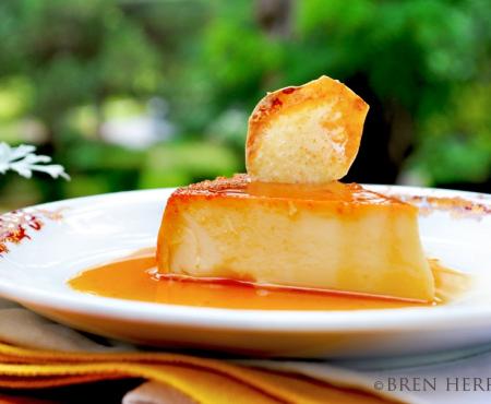 NOLA-Inspired #FlanFridays: Beignet {Buñuelo} Style