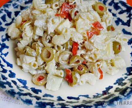 Rustic Macaroni Chicken & Apple Salad