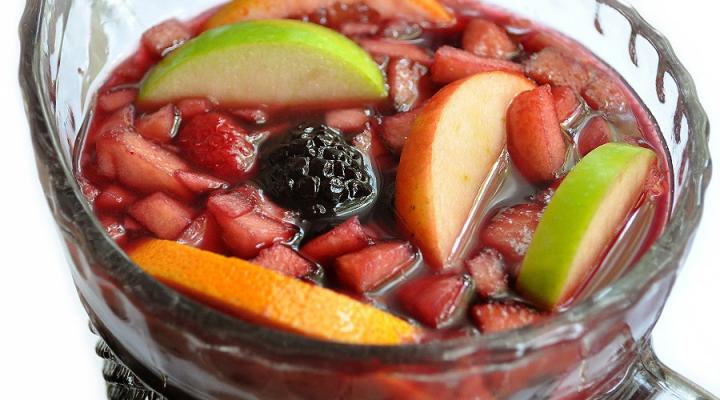 Papi’s Sangria For Super Steamy Days