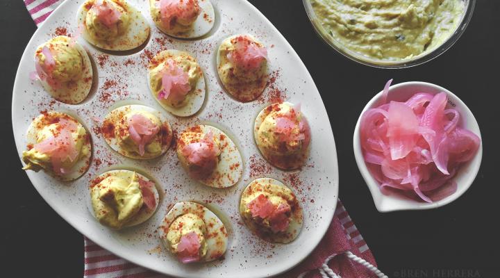 Spicy Hummus Deviled Eggs
