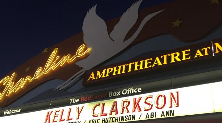 Live Nation in Mountain View, Kelly Clarkson Style